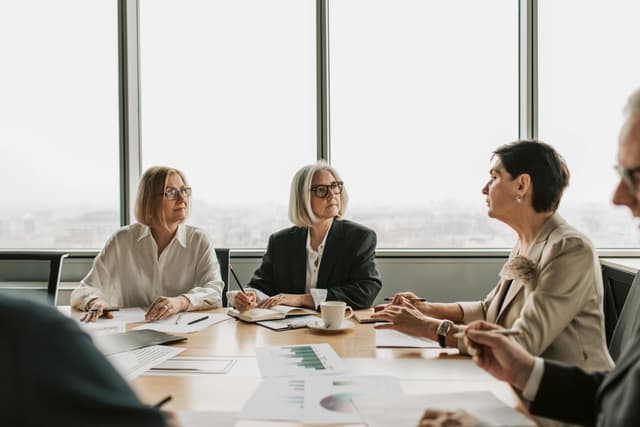 A 45-minute weekly ritual is what separates a squad that ships from one that improvises
